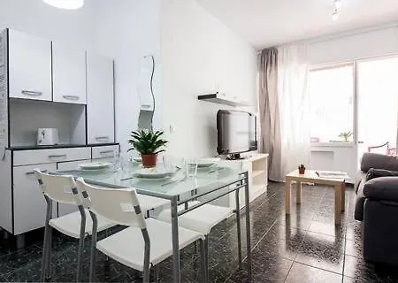 Living Malagueta With Parking Free Appartement Málaga Buitenkant foto